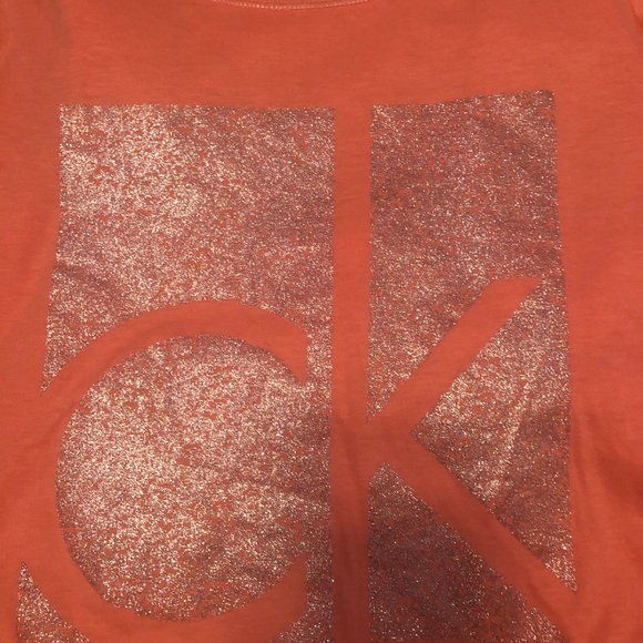 Calvin Klein Tee - Picture 3 of 3